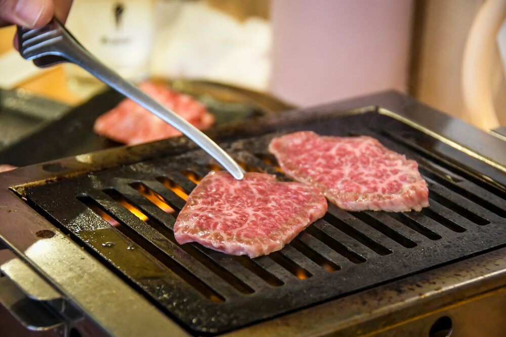 Things to do in Tokyo | grill your own wagyu beef