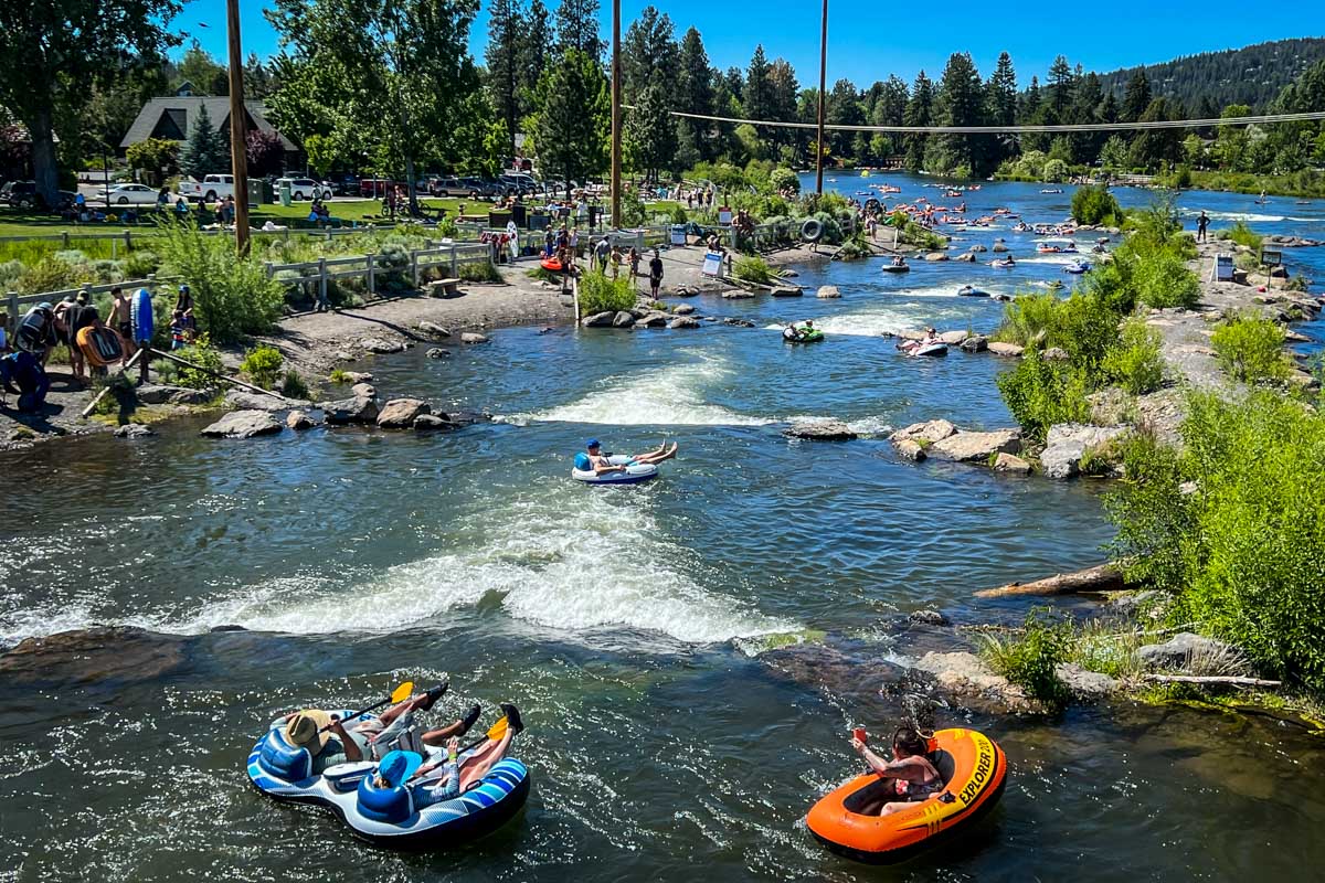 Floating the Deschutes River in Bend, Oregon | Two Wandering Soles