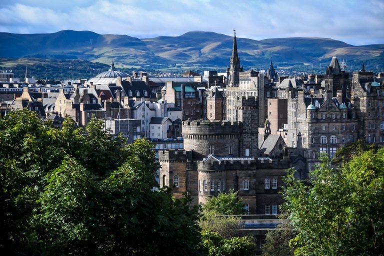 20 Best Airbnbs In Edinburgh, Scotland | Two Wandering Soles