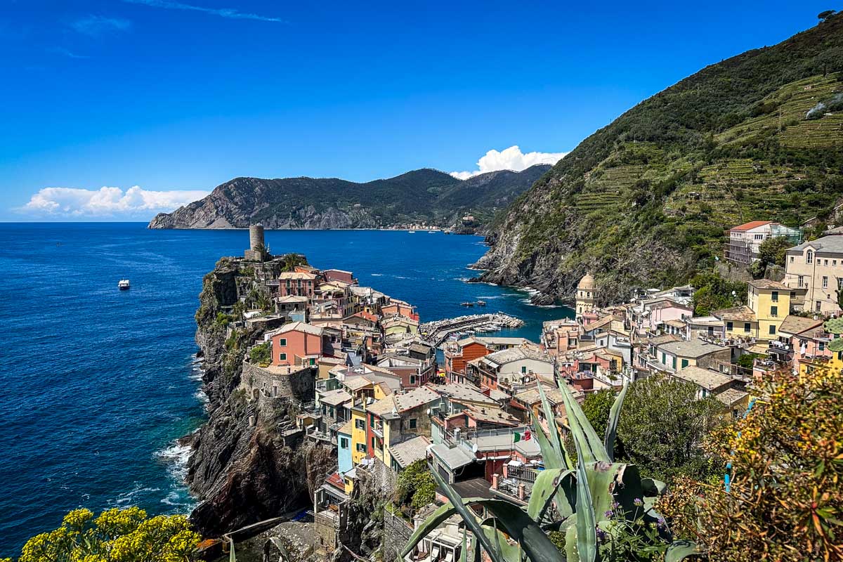 Cinque Terre National Park: ULTIMATE Guide + Tips