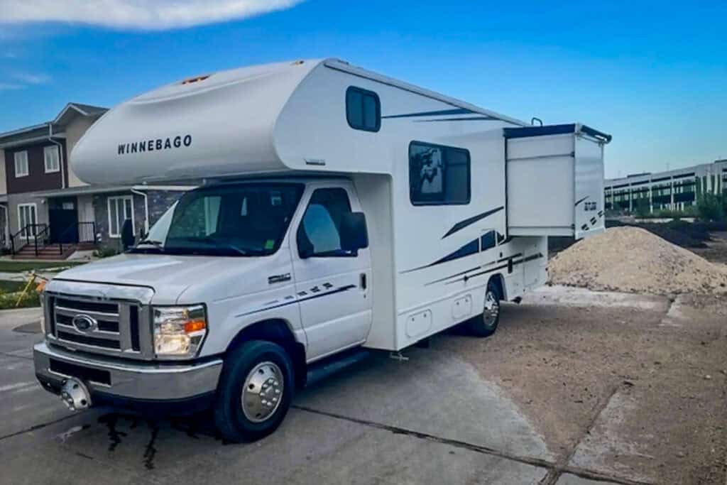 2019 Winnebago Outlook (Outdoorsy)