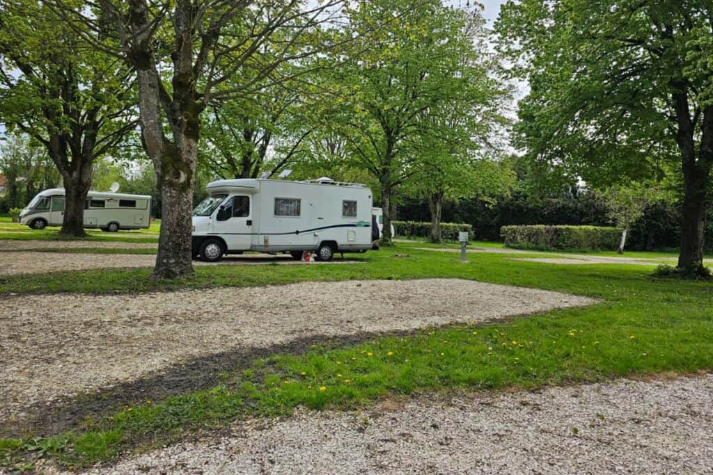 Free RV camping Nohain France (Veerle and Koen)