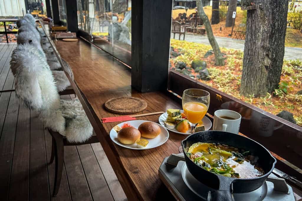 Fuji glamping cabin breakfast Japan