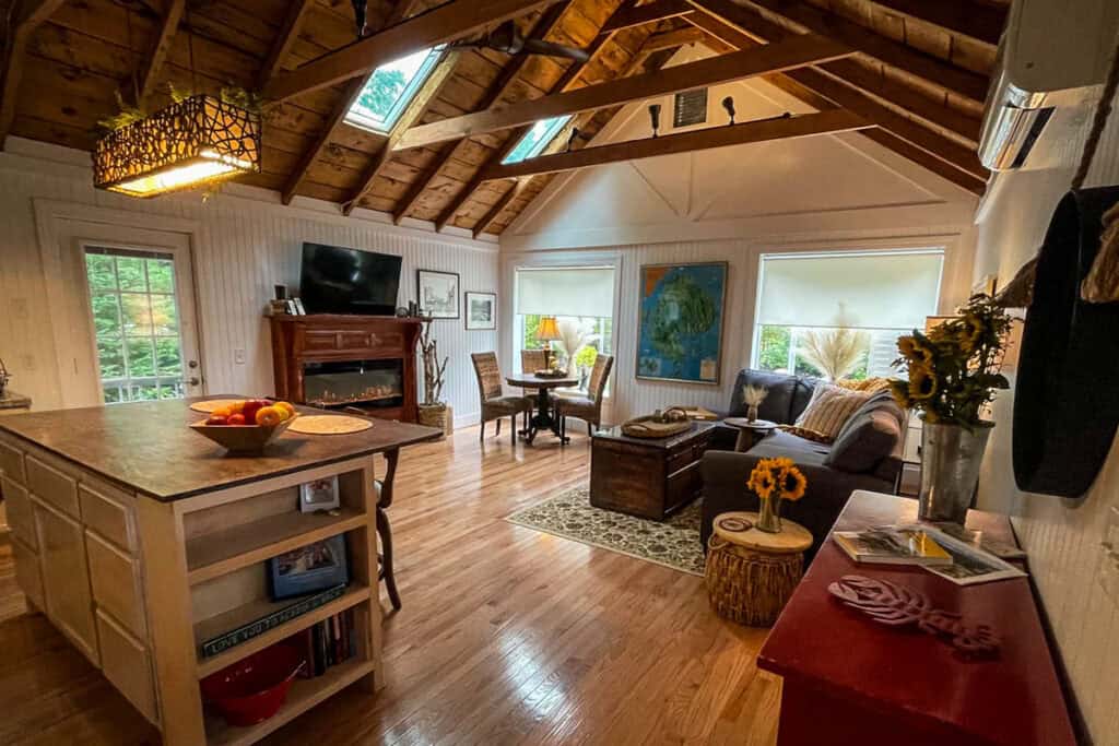 Mildred's Cottage Otter Creek Acadia National Park Maine (Airbnb)