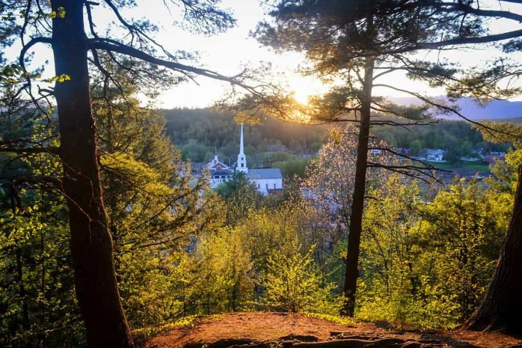 Sunset Rock Stowe Vermont (AllTrails)